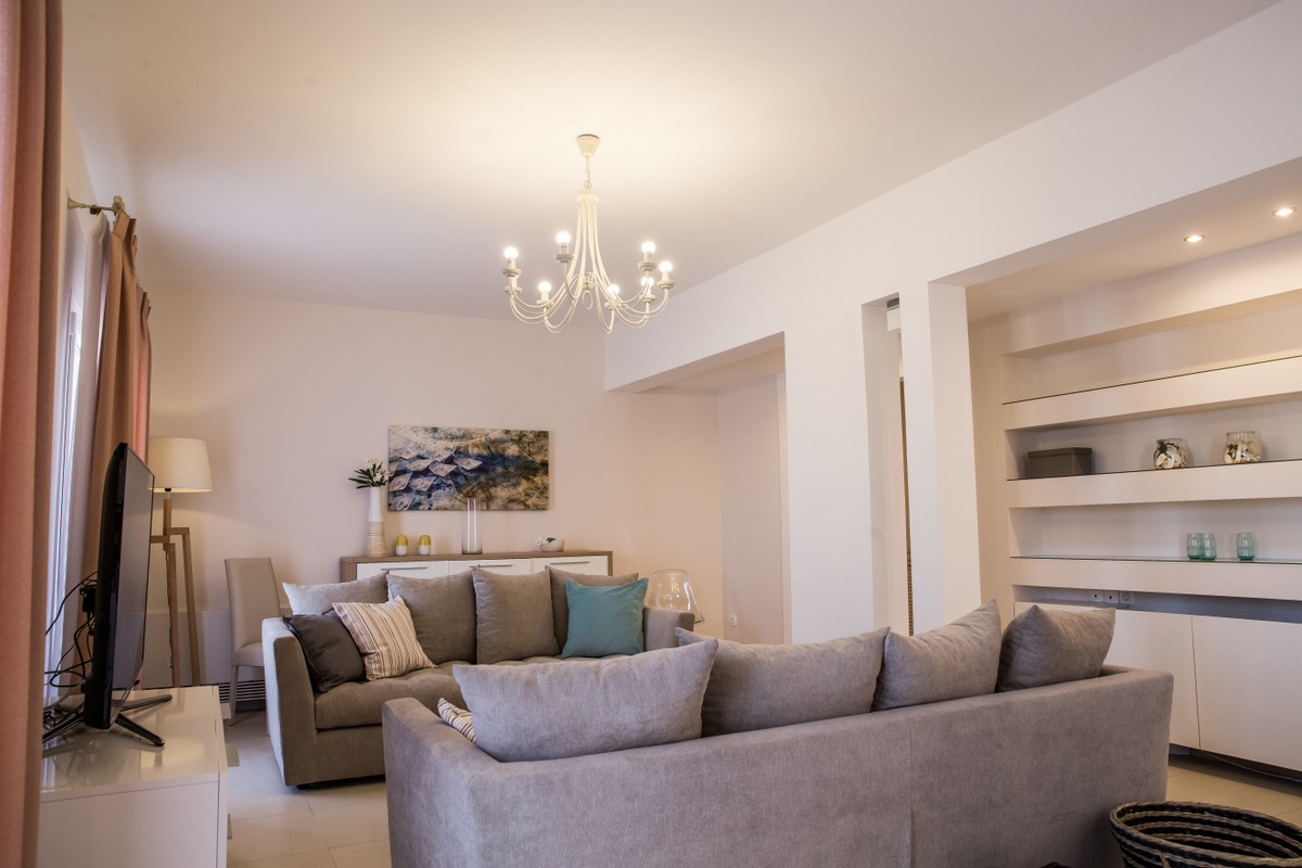 Lounge room